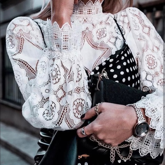 💕Sale💕Patrizia Lace Blouse - Picture 1 of 11
